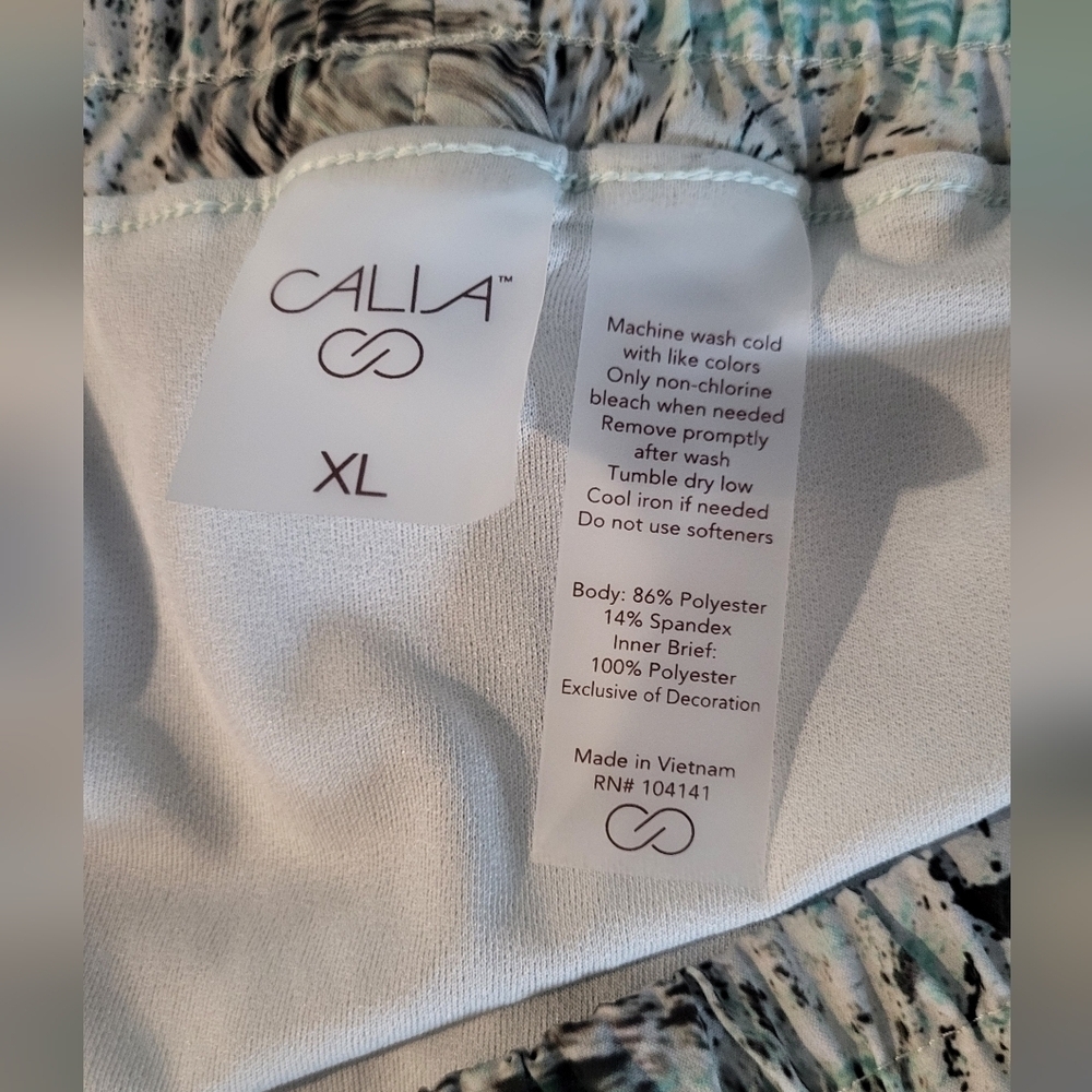 Calia Run Collection Mid Rise Infinity Shorts - Picture 7 of 7